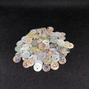 BOTÕES MADRE-PEROLA 11MM C/ 4 FUROS